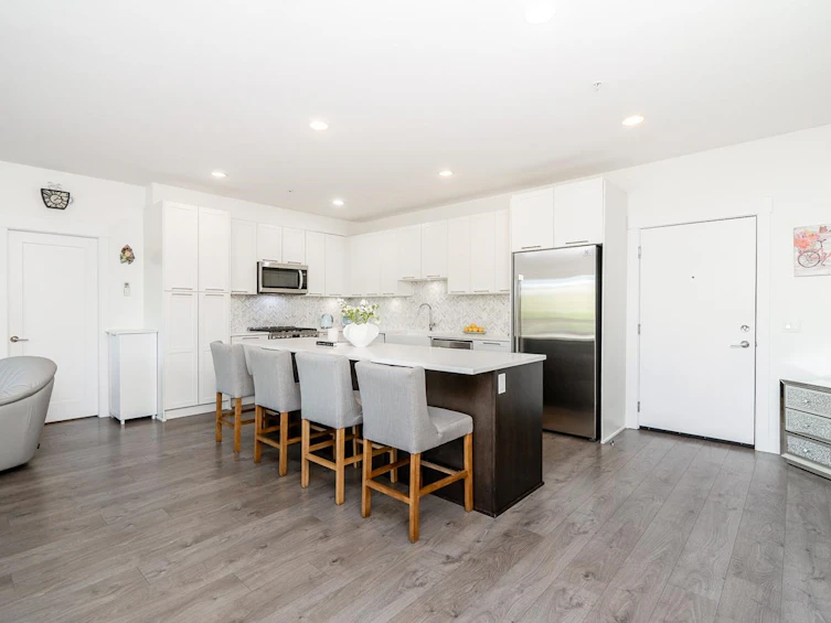 207-22087 49 Avenue, Langley, BC, V3A 0K4 - 2