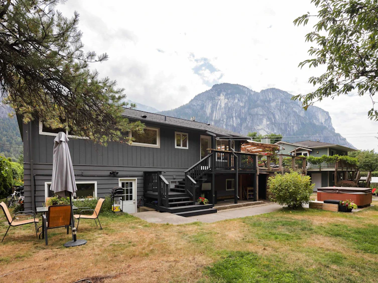 38137 Westway Avenue, Squamish, BC, V8B 0X6 - 34