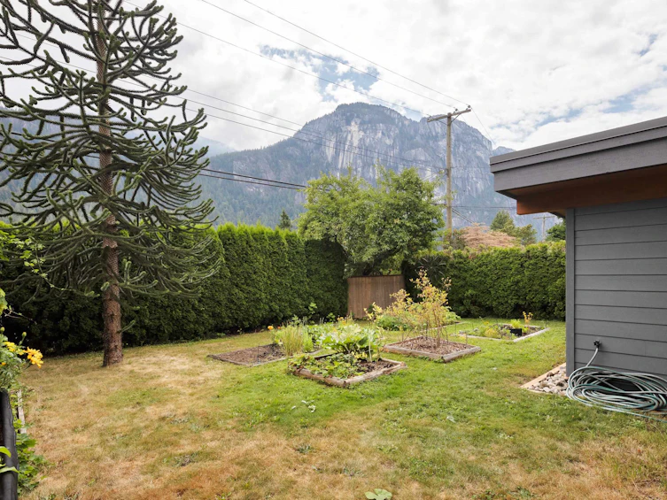 38137 Westway Avenue, Squamish, BC, V8B 0X6 - 4