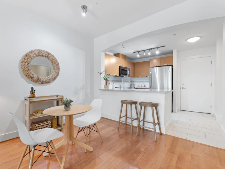 208-7428 Byrnepark Walk, Burnaby, BC, V3N 0B4 - 4
