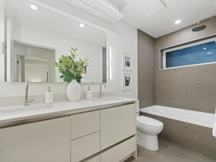 2-1632 E 21st Avenue, Vancouver, BC, V5N 2N5 - 19