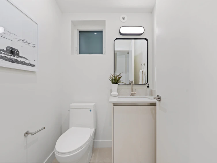 2-1632 E 21st Avenue, Vancouver, BC, V5N 2N5 - 23