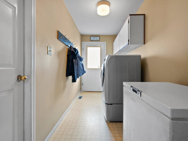 2304 151a Street, Surrey, BC, V4A 8S9 - 29