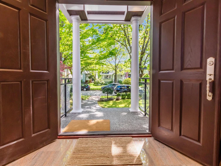 3123 W 27th Avenue, Vancouver, BC, V6L 1W6 - 2