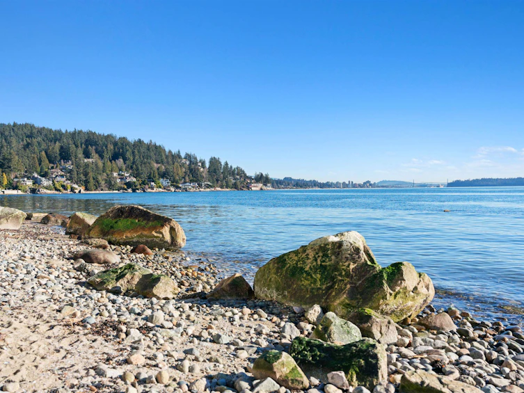 4215 Evergreen Avenue, West Vancouver, BC, V7V 1H2 - 4