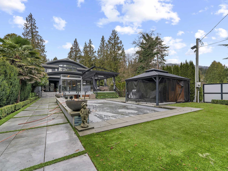 4215 Evergreen Avenue, West Vancouver, BC, V7V 1H2 - 5