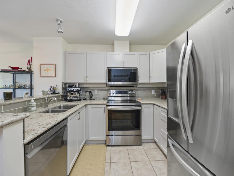 404-18 Smokey Smith Place, New Westminster, BC, V3L 5V3 - 8