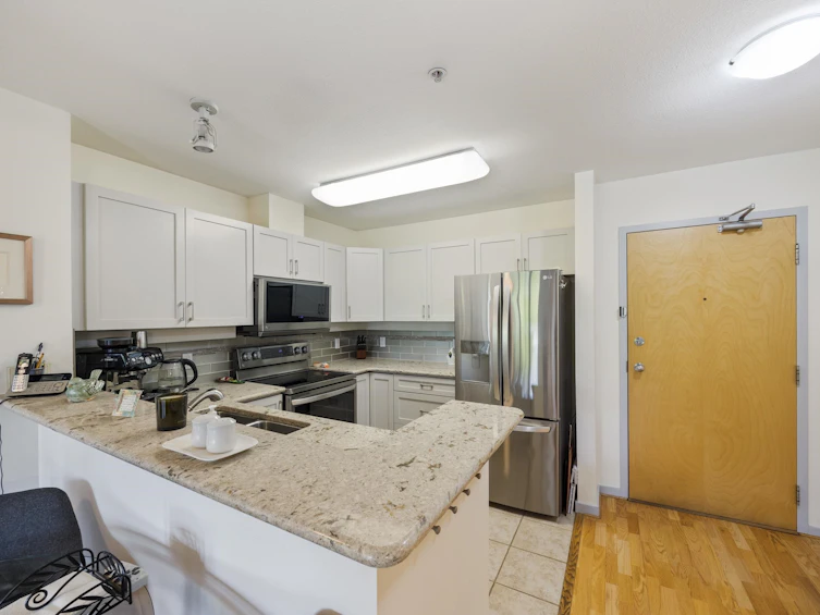 404-18 Smokey Smith Place, New Westminster, BC, V3L 5V3 - 20
