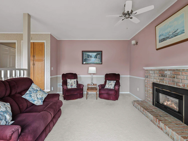 5668 E Sunrise Crescent, Surrey, BC, V3S 7M5 - 14
