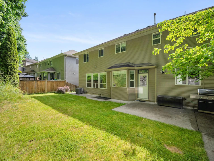 35361 Kinloch Place, Abbotsford, BC, V3G 3A8 - 32