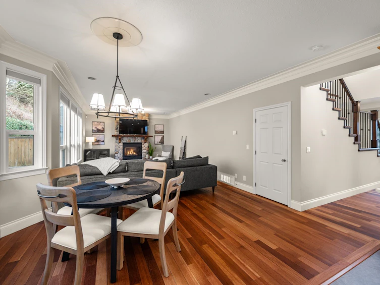 35361 Kinloch Place, Abbotsford, BC, V3G 3A8 - 21