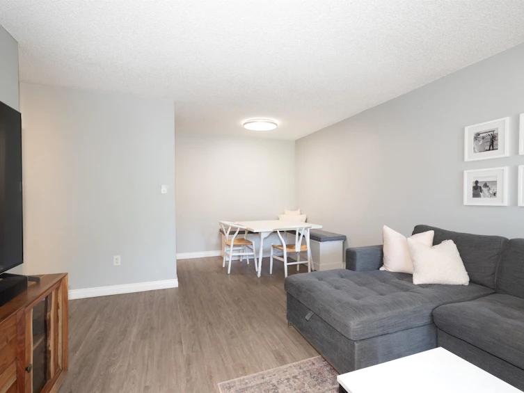 207-9202 Horne Street, Burnaby, BC, V3N 4K2 - 12