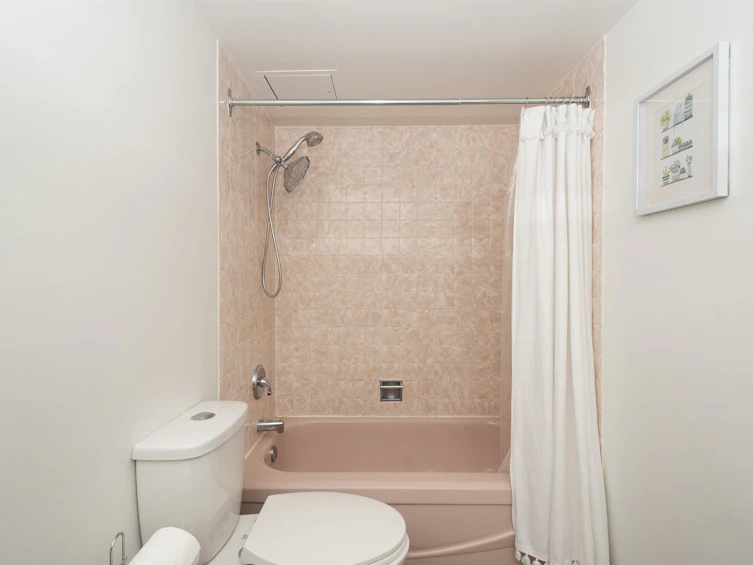 207-9202 Horne Street, Burnaby, BC, V3N 4K2 - 24