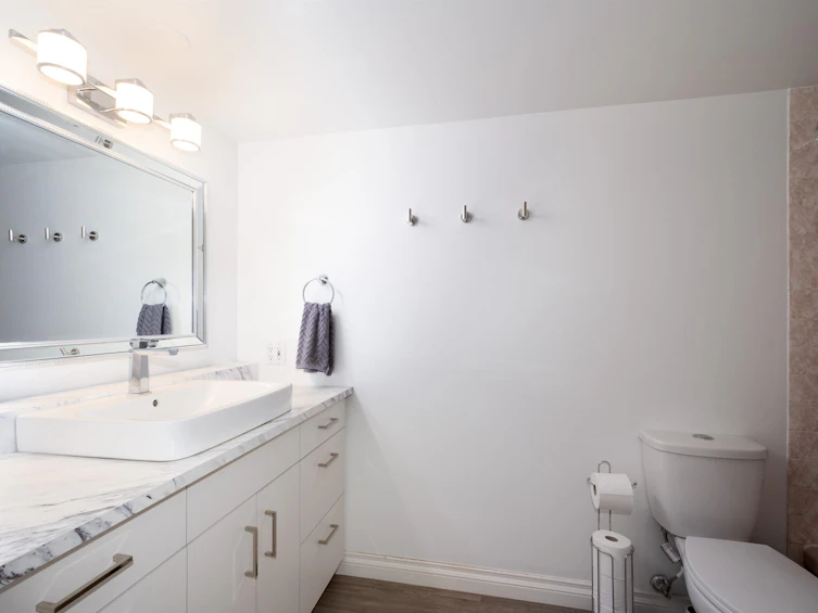 207-9202 Horne Street, Burnaby, BC, V3N 4K2 - 22