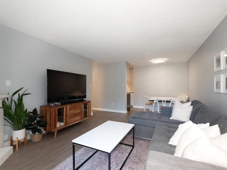 207-9202 Horne Street, Burnaby, BC, V3N 4K2 - 11