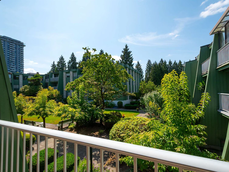 207-9202 Horne Street, Burnaby, BC, V3N 4K2 - 9