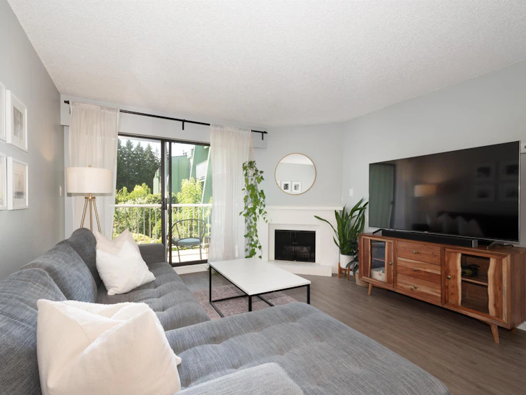 207-9202 Horne Street, Burnaby, BC, V3N 4K2 - 7