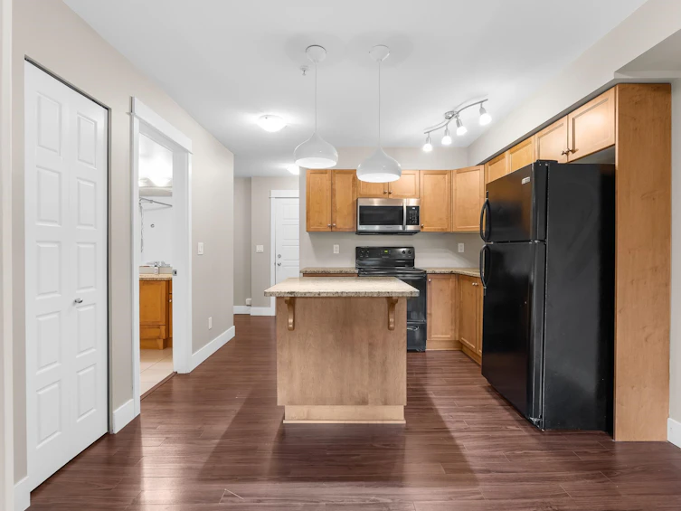 109-30525 Cardinal Avenue, Abbotsford, BC, V2T 0A8 - 12