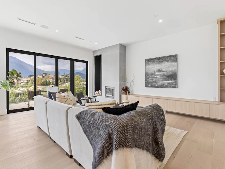 7639 Seven O'clock Drive, Pemberton, BC, V0N 2L3 - 4