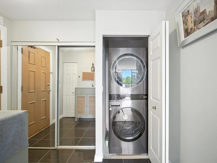 400-5967 Wilson Avenue, Burnaby, BC, V5H 4N9 - 9