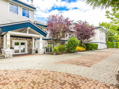 109-15298 20 Avenue - 4
