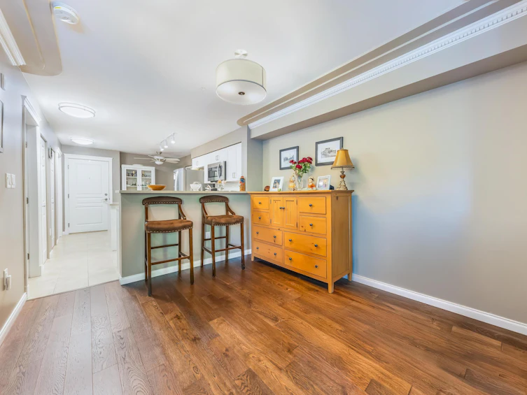 303-15210 Pacific Avenue, Surrey, BC, V4B 5L2 - 13
