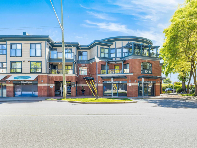 303-15210 Pacific Avenue, Surrey, BC, V4B 5L2 - 5