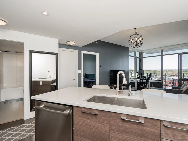 1011-3557 Sawmill Crescent, Vancouver, BC, V5S 0E2 - 11