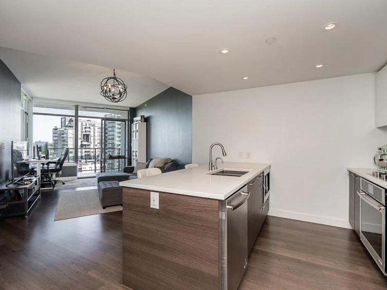 1011-3557 Sawmill Crescent, Vancouver, BC, V5S 0E2 - 7