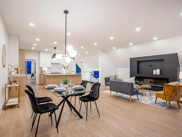 855 Lee Street, Surrey, BC, V4B 4N7 - 9