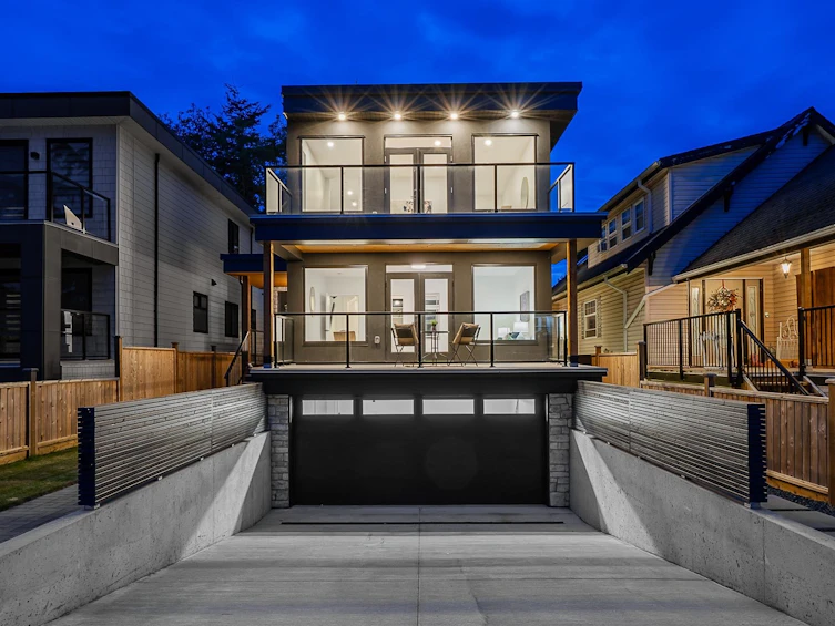 855 Lee Street, Surrey, BC, V4B 4N7 - 2