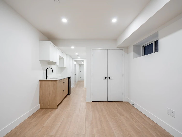 855 Lee Street, Surrey, BC, V4B 4N7 - 28