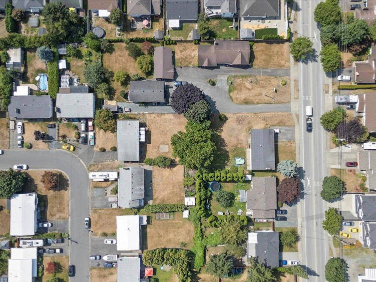 6349 Lanark Street, Chilliwack, BC, V2R 2M7 - 7