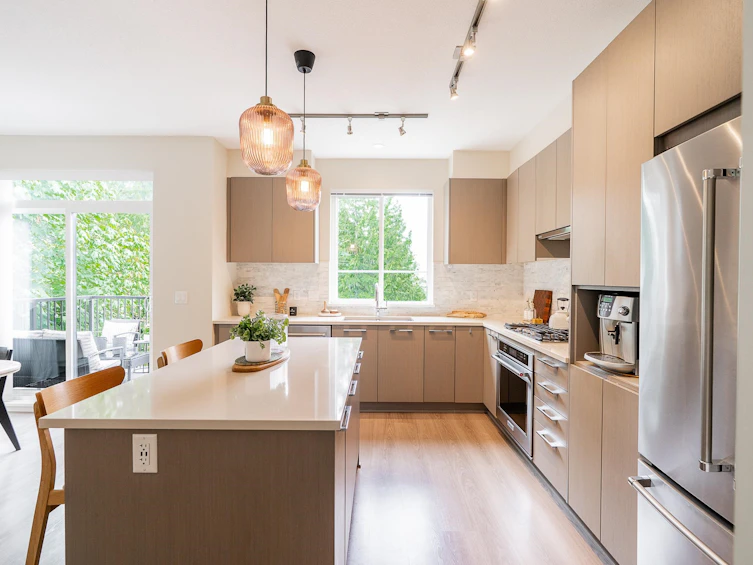 91-3500 Burke Village Promenade, Coquitlam, BC, V3E 0N2 - 12