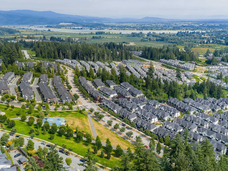 91-3500 Burke Village Promenade, Coquitlam, BC, V3E 0N2 - 37