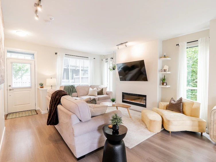 91-3500 Burke Village Promenade, Coquitlam, BC, V3E 0N2 - 6