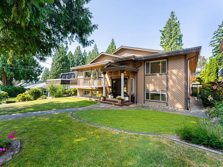 518 Roxham Street, Coquitlam, BC, V3J 4P3 - 2