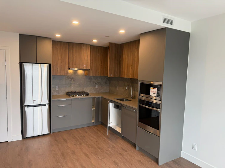 2306-13387 Old Yale Road, Surrey, BC, V3T 3C6