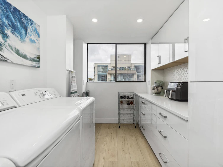 1003-140 E Keith Road, North Vancouver, BC, V7L 4M9 - 6