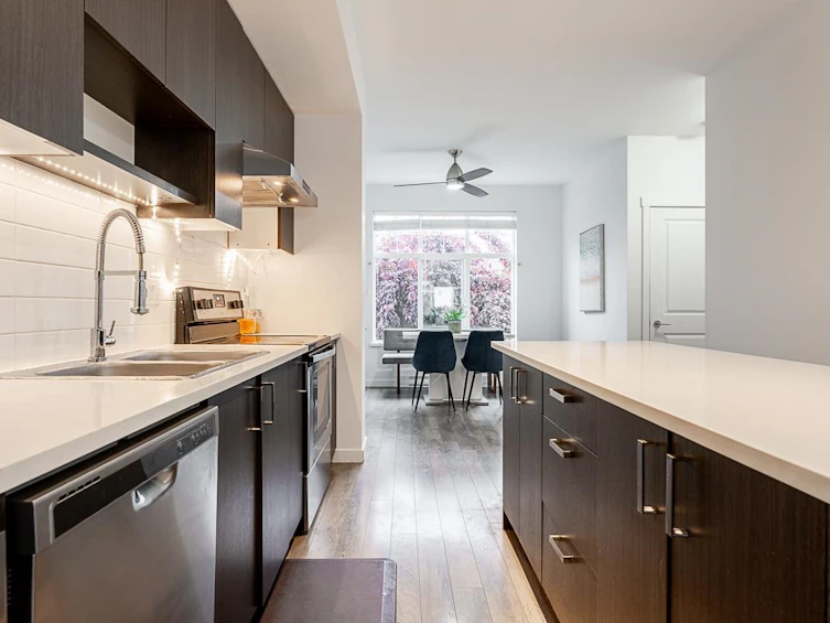 126-8130 136a Street, Surrey, BC, V3W 1H9 - 8