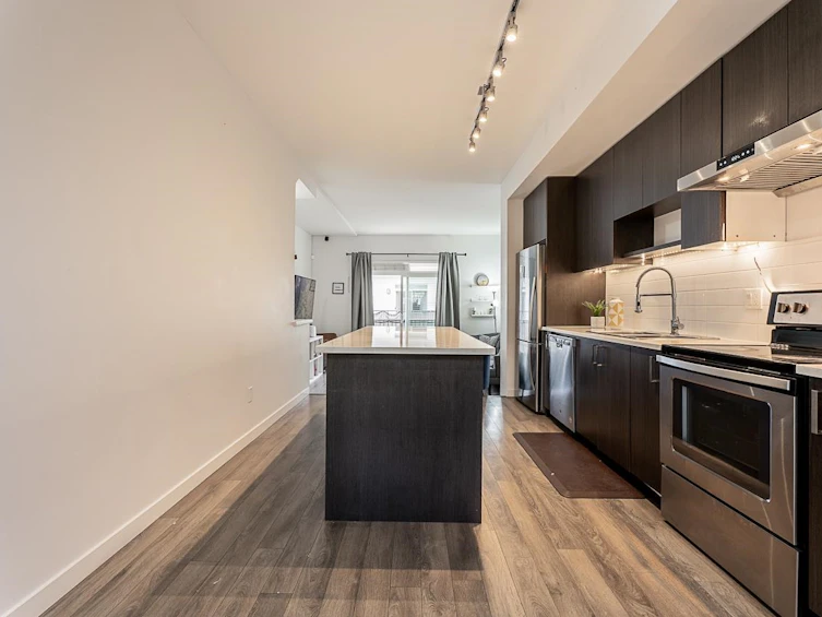 126-8130 136a Street, Surrey, BC, V3W 1H9 - 9