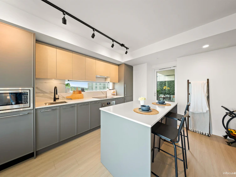 809-13745 George Junction, Surrey, BC, V3T 0V8 - 7