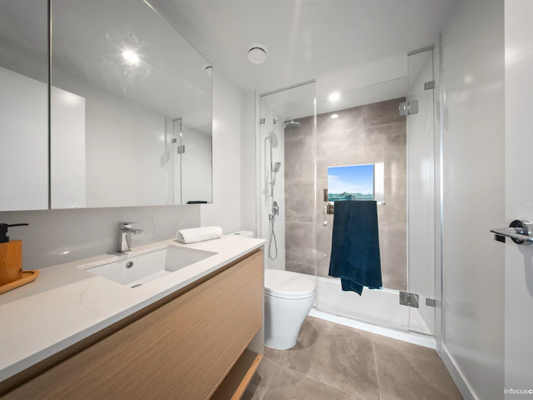 809-13745 George Junction, Surrey, BC, V3T 0V8 - 15