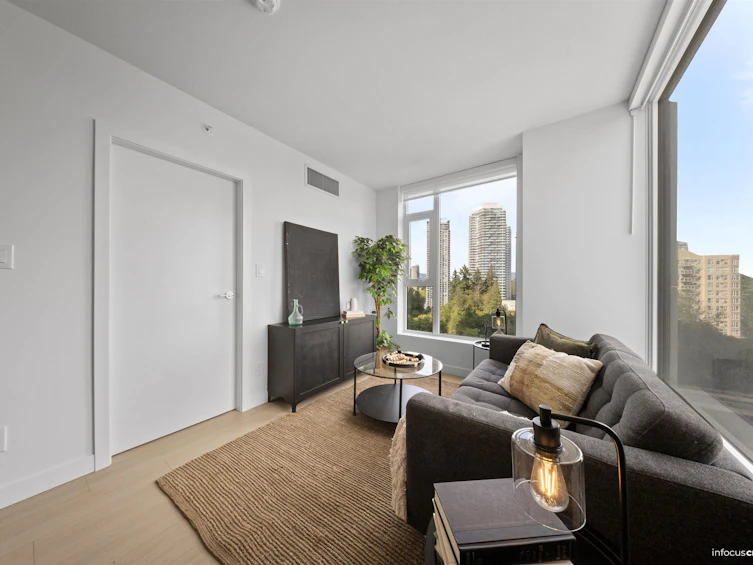 809-13745 George Junction, Surrey, BC, V3T 0V8 - 11