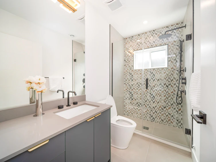 1710 E 35th Avenue, Vancouver, BC, V5P 1B4 - 17