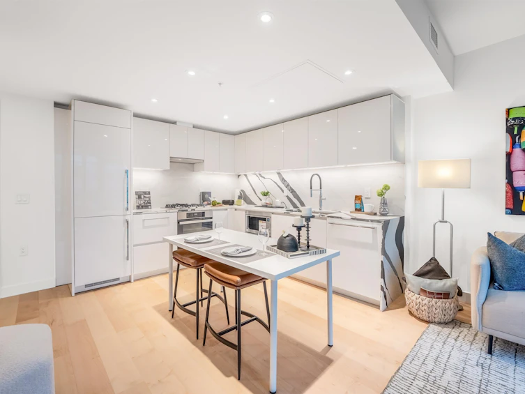 514-135 E 13th Street, North Vancouver, BC, V7L 0J8 - 6