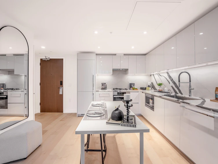 514-135 E 13th Street, North Vancouver, BC, V7L 0J8 - 5