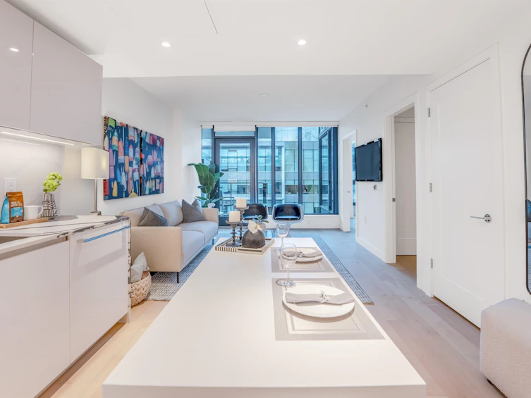 514-135 E 13th Street, North Vancouver, BC, V7L 0J8 - 4