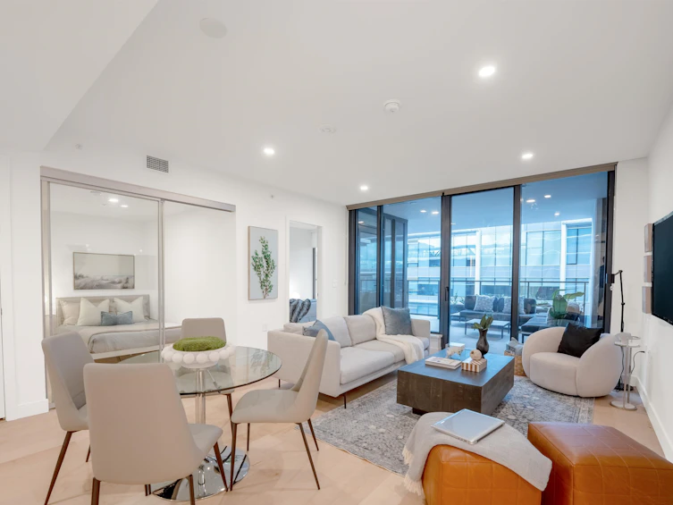 515-135 E 13th Street, North Vancouver, BC, V7L 0J8