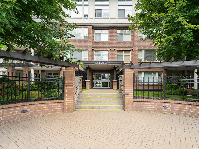 103-46289 Yale Road, Chilliwack, BC, V2P 0B9 - 2